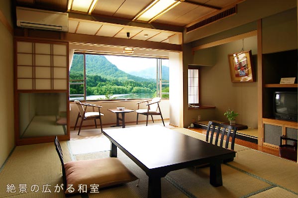絶景の広がる和室